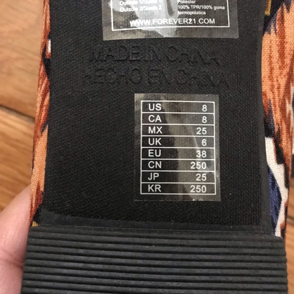 Aztec inspired Flats - Picture 3 of 4